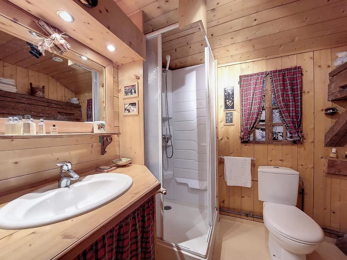 Chalet Ardent Montriond 8 Personnes 0*,